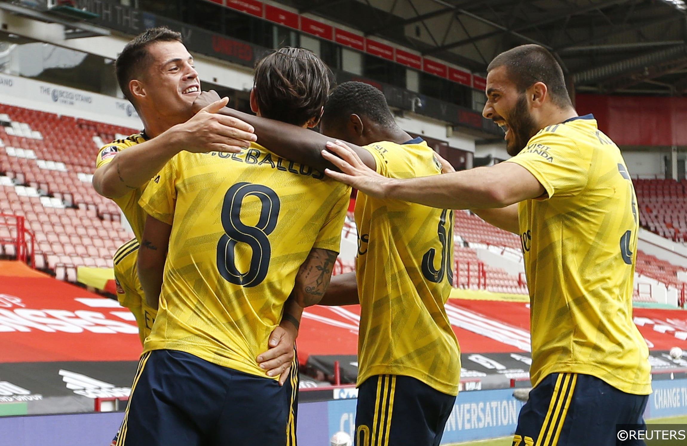 Arsenal players celebrate