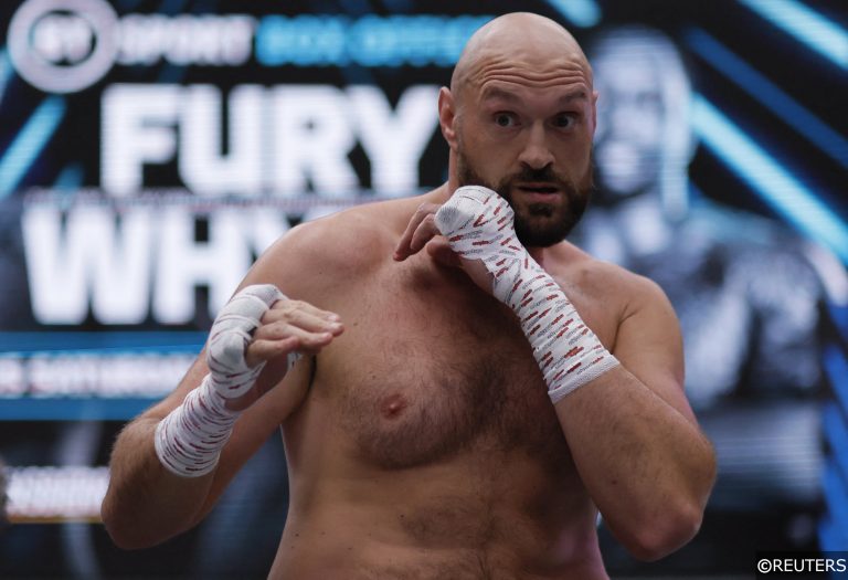 Tyson Fury vs Dillian Whyte predictions & tips with 29/1 undercard acca!