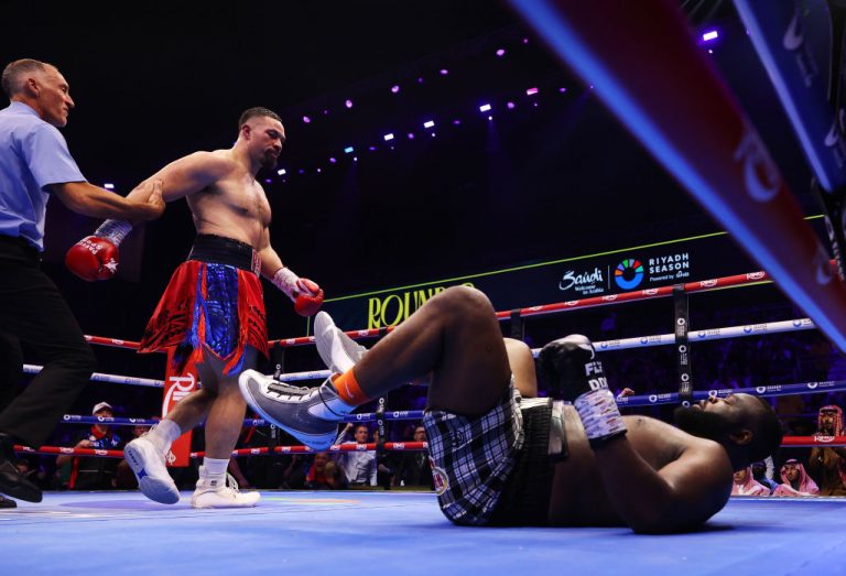 Parker vs Wardley predictions and tips with 19/1 treble